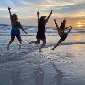 Meet your Posher, Kara